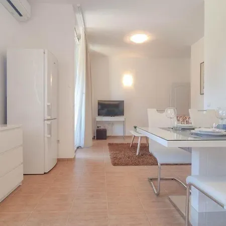 Apartamento Ferienwohnung Fur 5 Personen Ca 50 Qm In Novigrad, Istrien Istrische Riviera