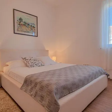 Ferienwohnung Fur 5 Personen Ca 50 Qm In Novigrad, Istrien Istrische Riviera Apartamento *