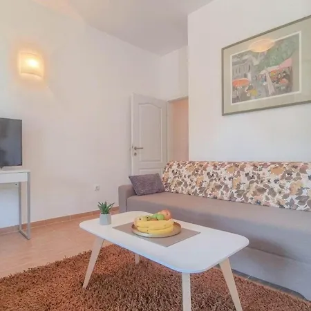 Ferienwohnung Fur 5 Personen Ca 50 Qm In Novigrad, Istrien Istrische Riviera * Karpinjan