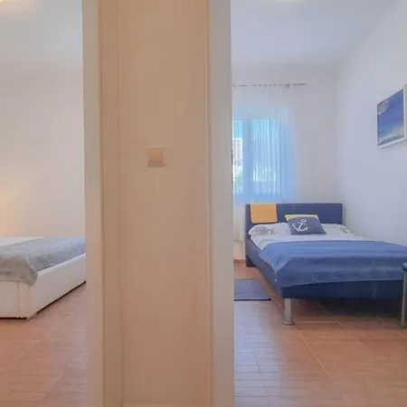 Ferienwohnung Fur 5 Personen Ca 50 Qm In Novigrad, Istrien Istrische Riviera Apartamento Karpinjan