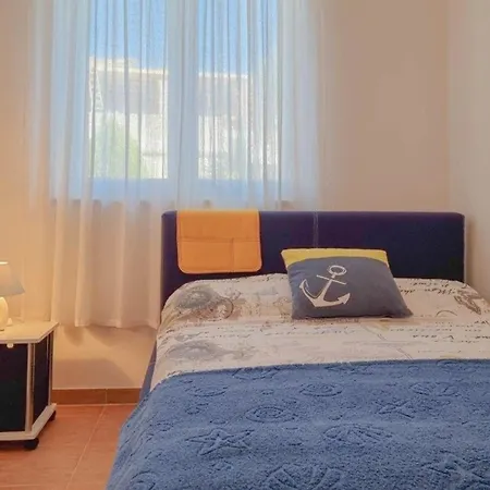 Ferienwohnung Fur 5 Personen Ca 50 Qm In Novigrad, Istrien Istrische Riviera